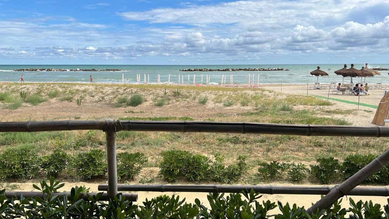 Abruzzodamare Amazing Apartments With Romantic Sea View Франкавила ал Маре Екстериор снимка