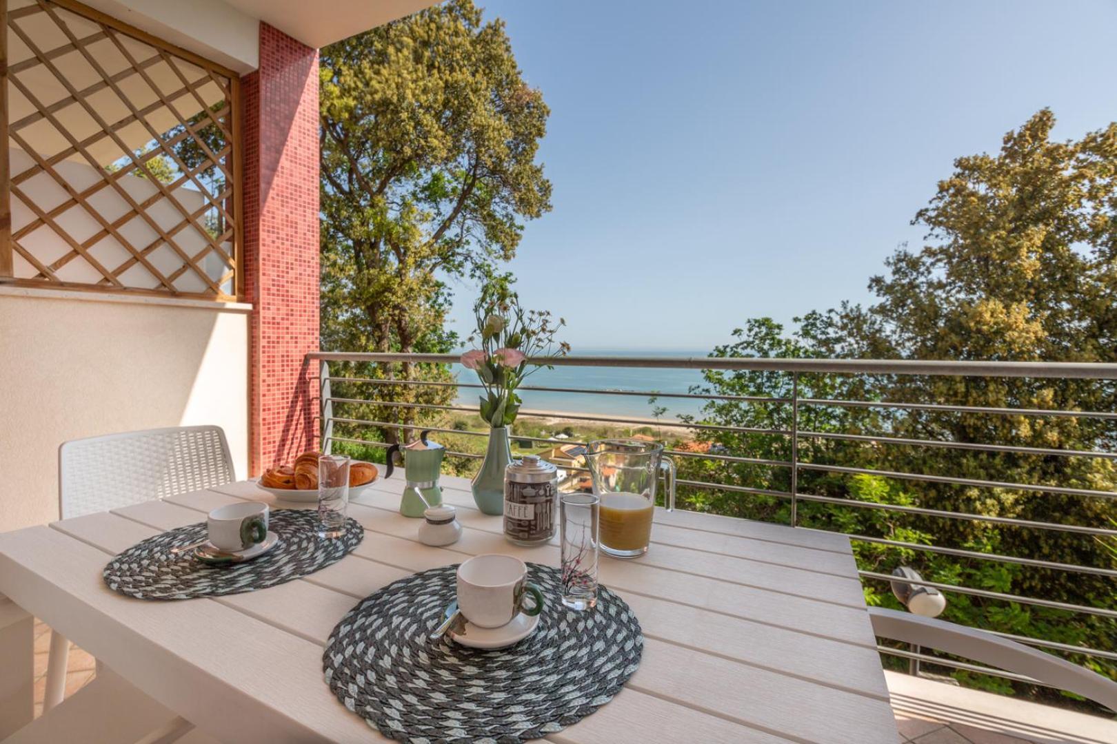 Abruzzodamare Amazing Apartments With Romantic Sea View Франкавила ал Маре Екстериор снимка